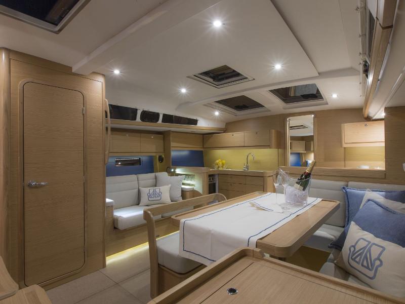 Interior image - 2