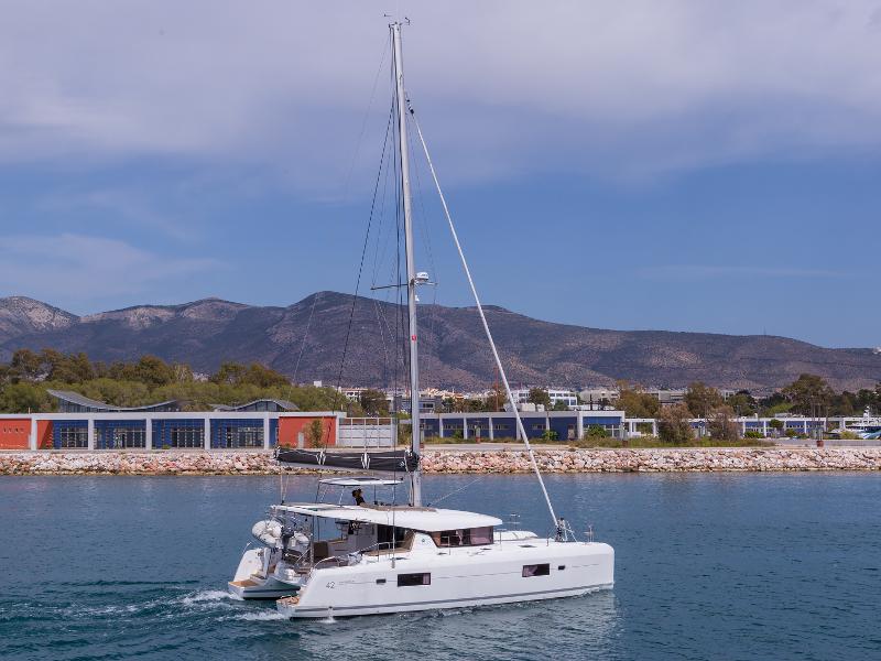 Photo #1 - Lagoon 42 (San Giorgio) en Port of Lefkas - 6278