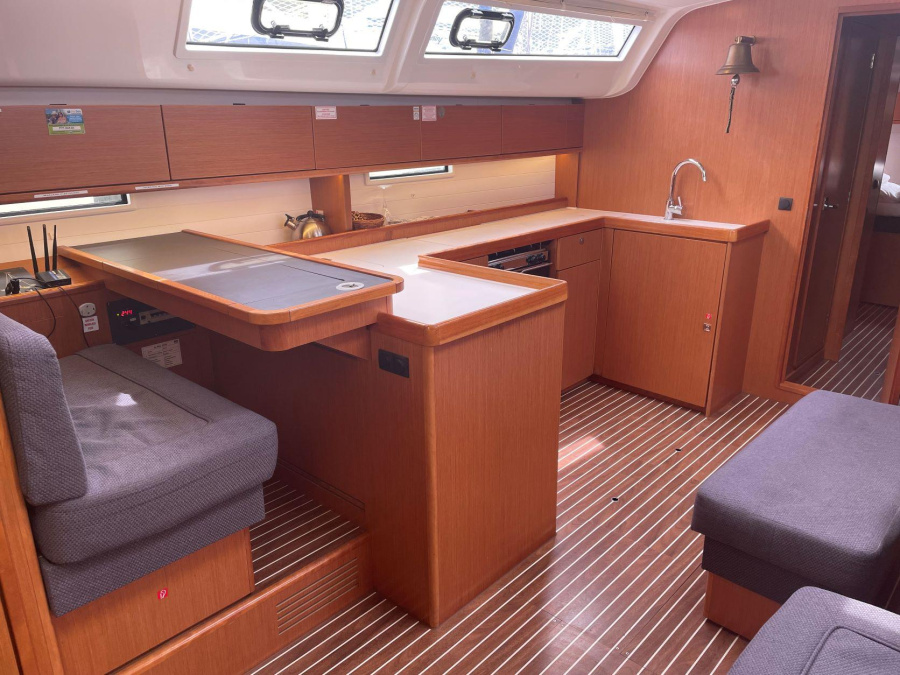 Interior image - 1