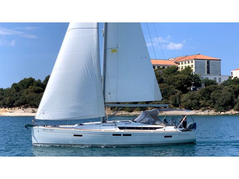 Photo #1 - Sun Odyssey 479 (Vencel) in Tehnomont Marina Veruda - 9138