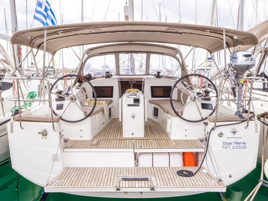 Photo #1 - Sun Odyssey 410 (STAR RENE) in Alimos Marina - 3683