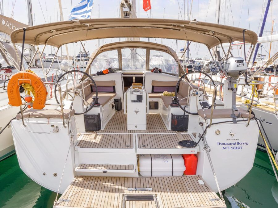 Photo #1 - Sun Odyssey 440 (THOUSAND SUNNY) en Rhodes Marina - 25190