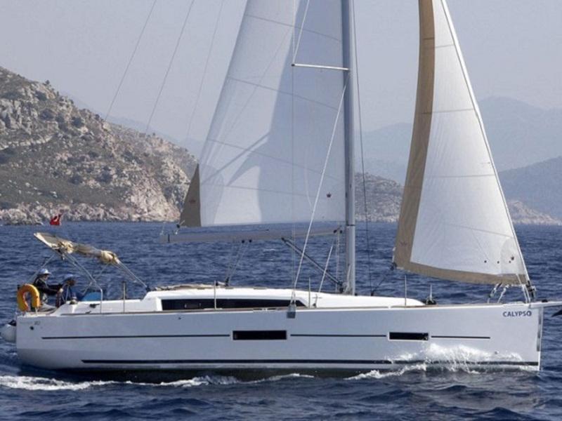 Photo #1 - Dufour 382 GL (Calypso) in Yacht Classic Hotel - 7110