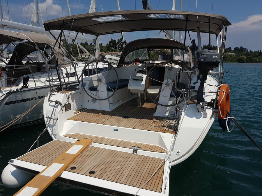 Photo #1 - Bavaria Cruiser 41 (Cadenza) en Marinturk Village Port - 7690