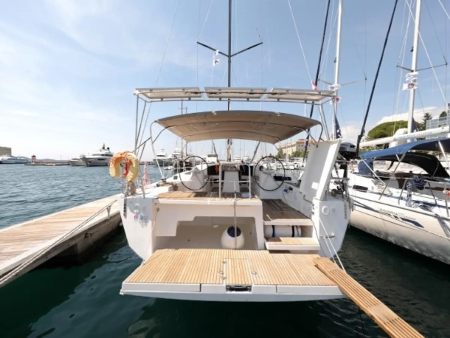 Photo #1 - Dufour 560 (Captain Leo) in Alimos Marina - 7073