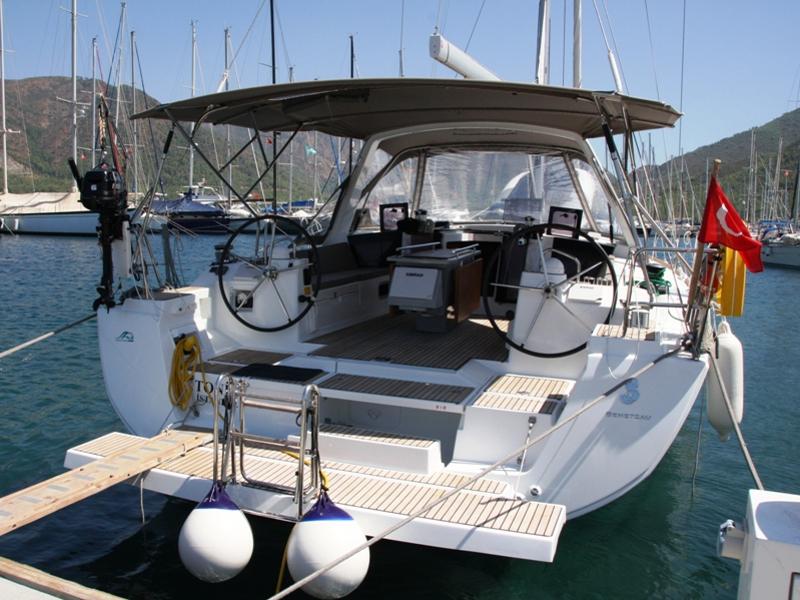 Photo #1 - Oceanis 45 (Tonic) in Yacht Marina - 20316