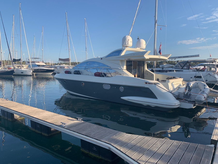 Photo #1 - Azimut 43 S (AMBRA) in Marina Kremik - 7970