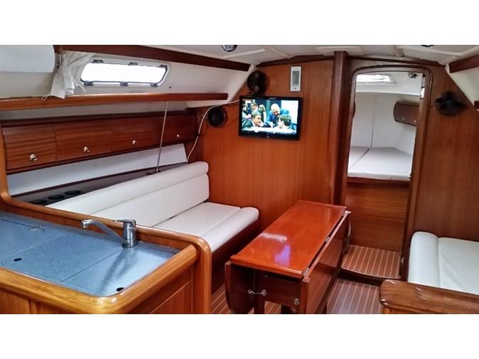 Interior image - 1
