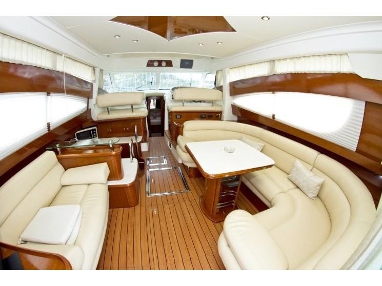 Interior image - 1
