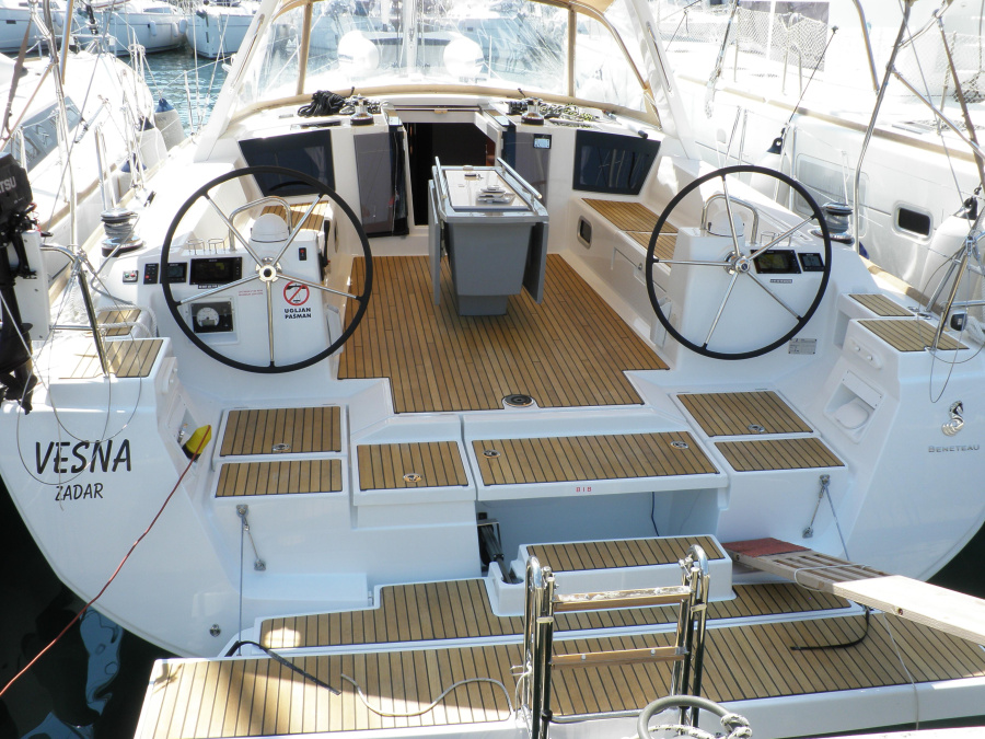 Photo #1 - Oceanis 45- 4 cab (VESNA) in D-Marin Dalmacija Marina - 7134