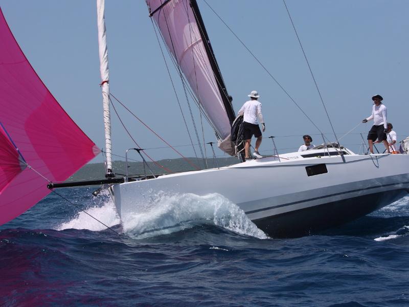 Photo #1 - Pogo 12.5 (Luna Rosa) in  - 8361