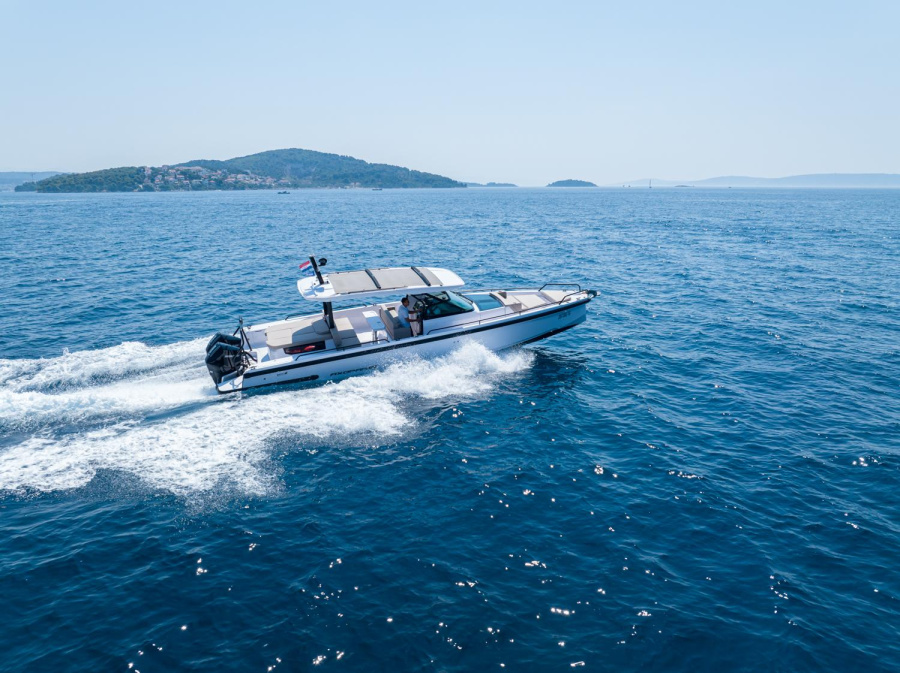 Photo #1 - Axopar 37  Sun Top (OPIJUM) in Marina Baotić - 21058