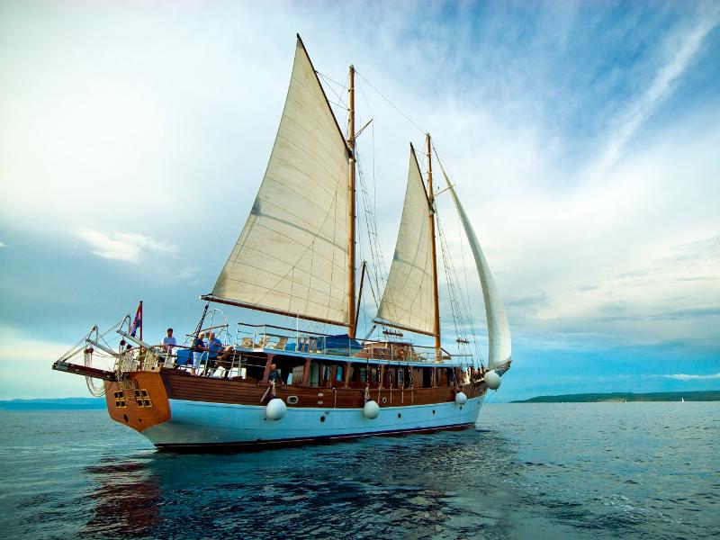Photo #1 - Gulet Romanca (Romanca) in Port - 19678