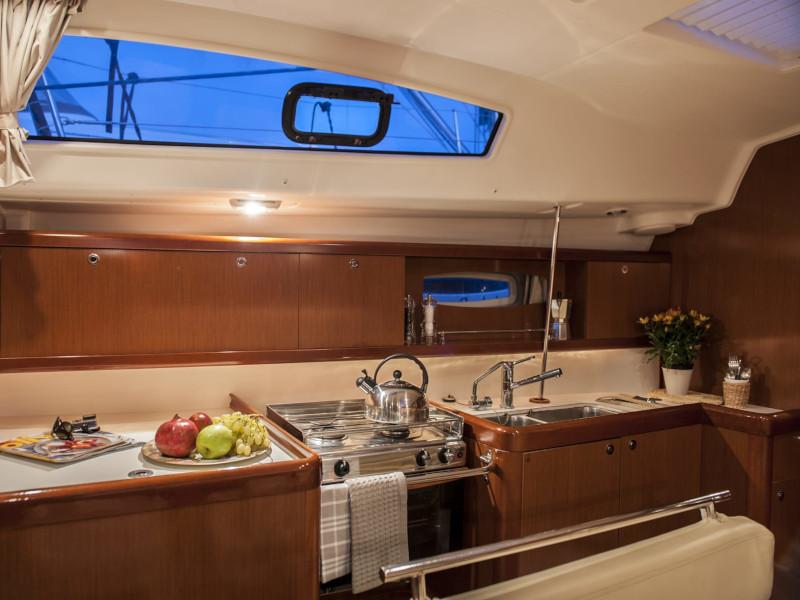 OASIS - | Bowthruster | Solar P - 2