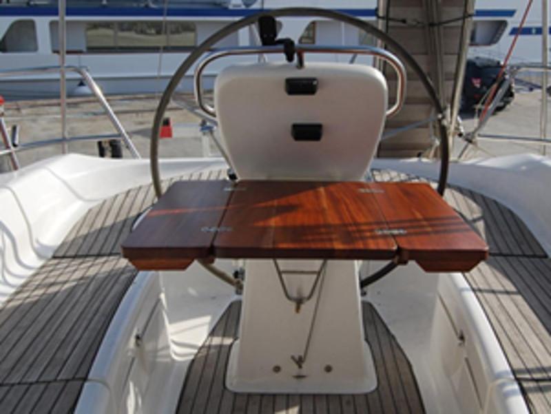 Cockpit table - 2