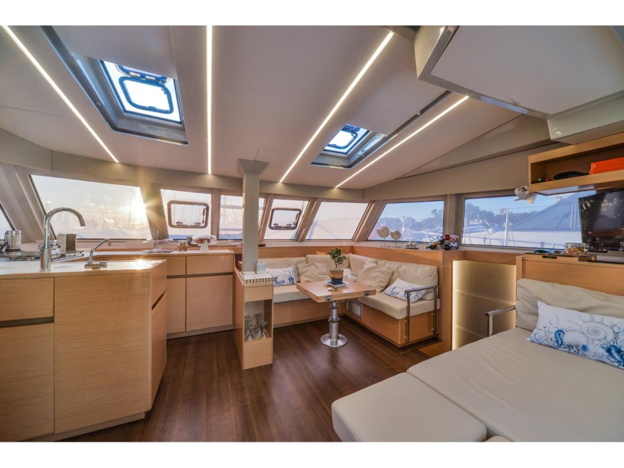 Interior image - 2