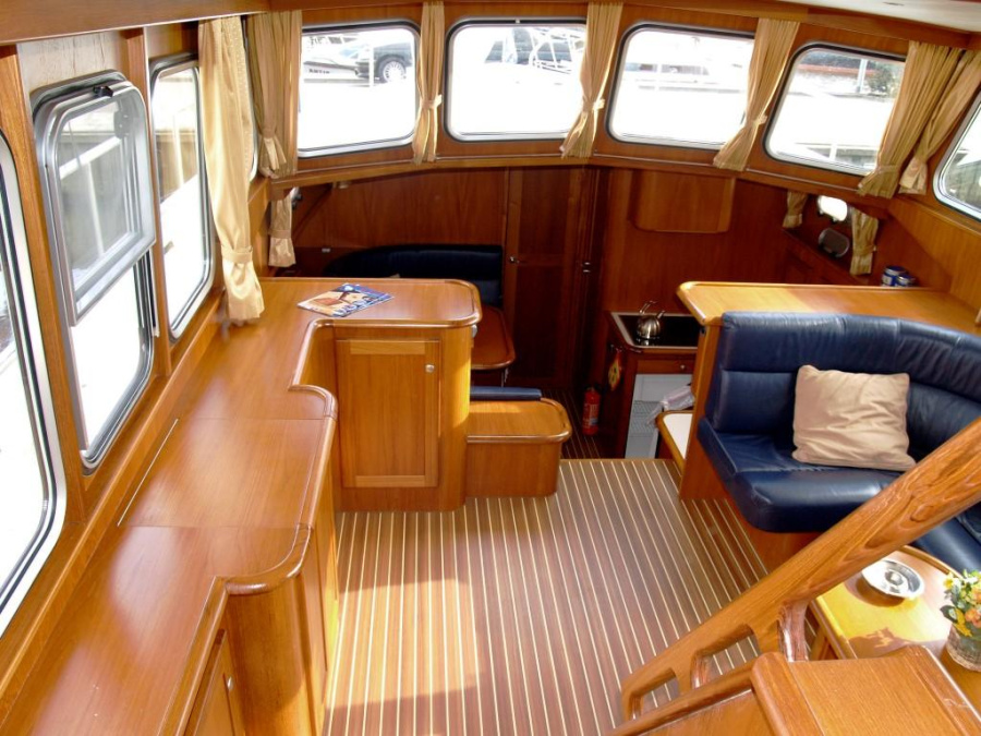 Interior image - 1