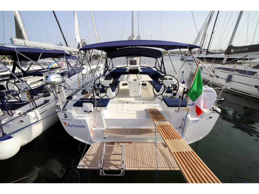 Photo #1 - Oceanis 51.1 (Artemide - Comfort line) in Marina di - 8769