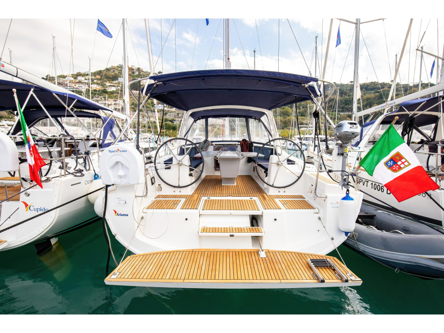 Photo #1 - Oceanis 41.1 (Arianna - Standard line) in Marina - 25296
