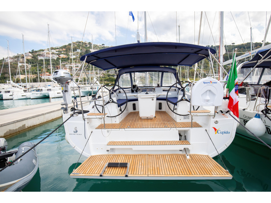 Photo #1 - Oceanis 40.1 (Cupido - Comfort line) in Marina - 6276
