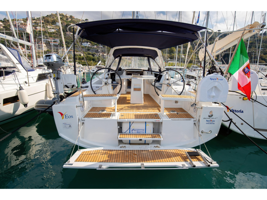 Photo #1 - Oceanis 38.1 (Eos - Comfort line) en  - 4229