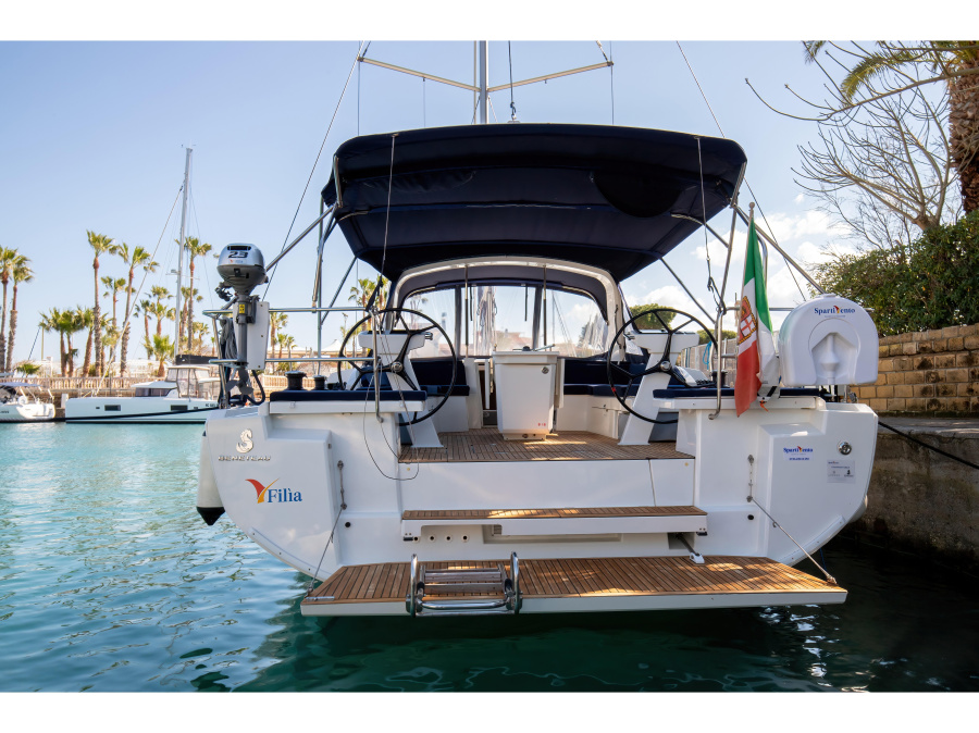 Photo #1 - Oceanis 46.1 (5 cab) (Filìa - Standard line) in Marina - 25681