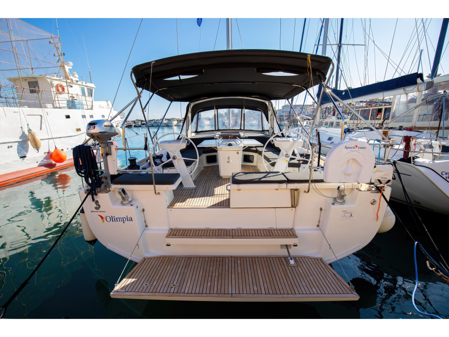 Photo #1 - Oceanis 51.1 (4 cab) (Olimpia - Comfort line) in Marina - 24563