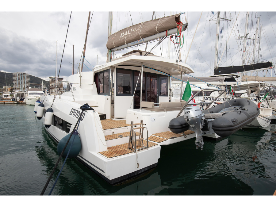 Photo #1 - Bali 4.2 (Peppina - Premium line) in Marina d'Arechi - 3817
