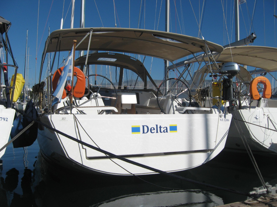 Photo #1 - Dufour 382 GL (Delta) en Alimos Marina - 8087