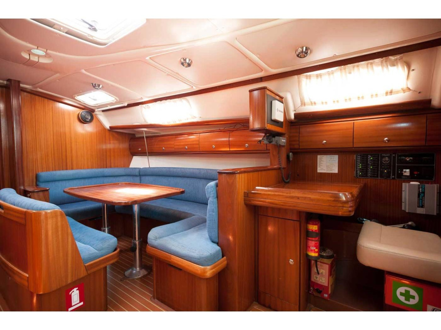 Interior image - 2