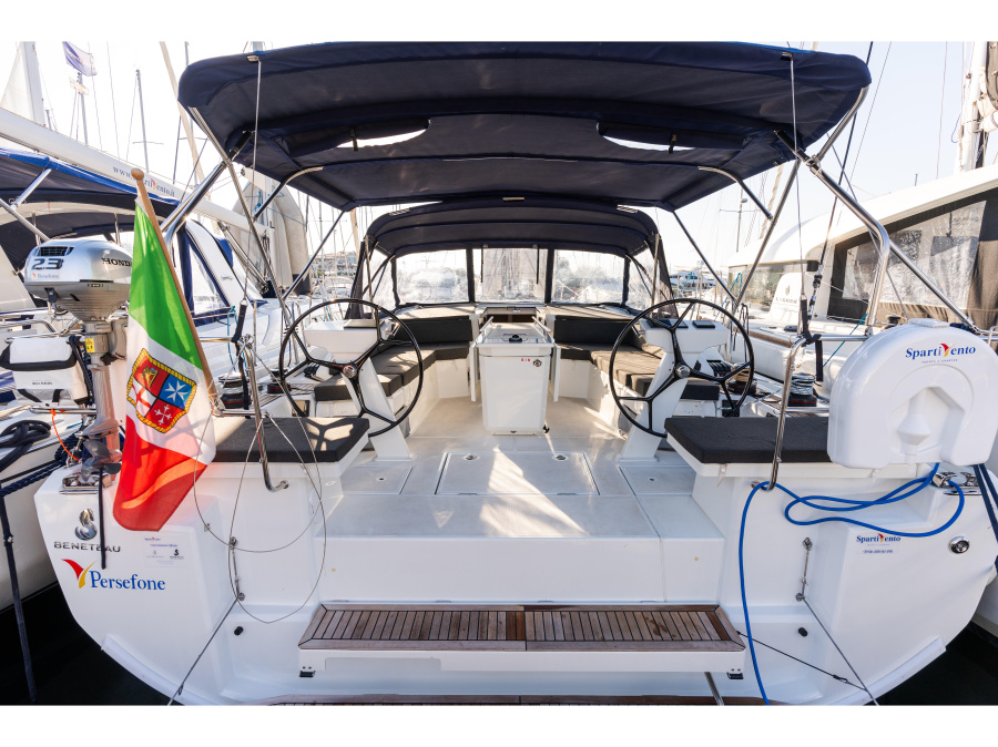 Photo #1 - Oceanis 46.1 (bunk cab) (Persefone - Comfort line) in Marina di - 8790