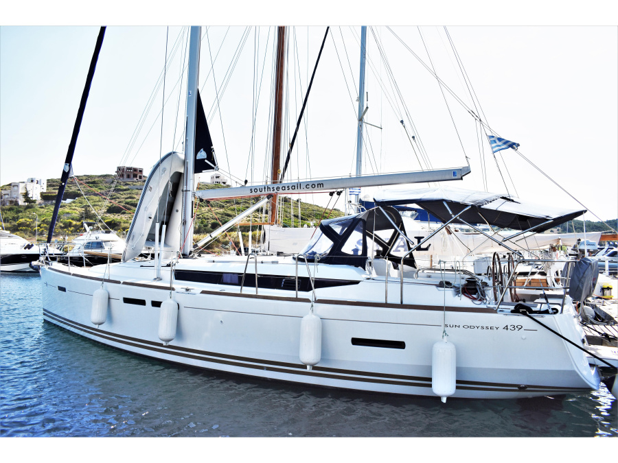 Photo #1 - Sun Odyssey 439 (Kontiki) in Olympic Marina - 8358
