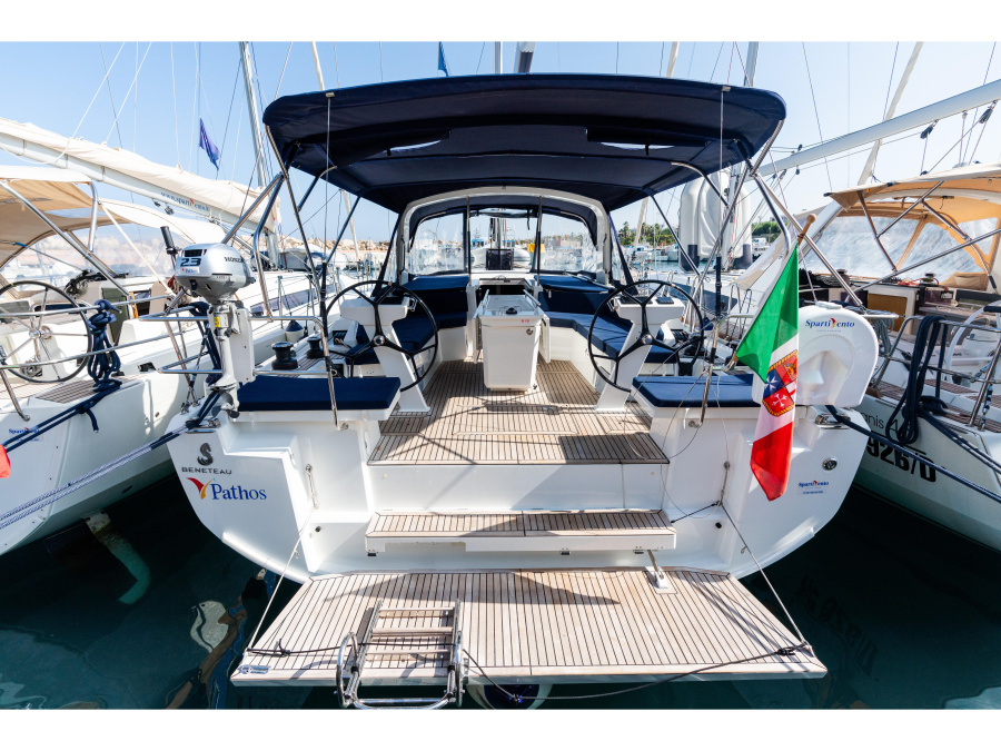 Photo #1 - Oceanis 46.1 (Pathos - Comfort line) en Marina - 7833
