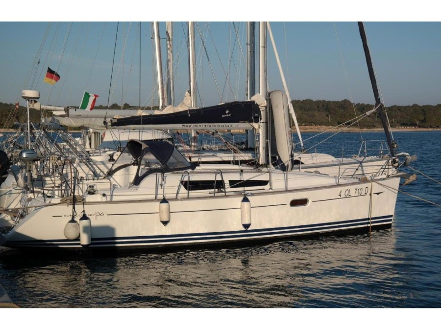 Photo #1 - Sun Odyssey 36i (Lyra) in Cala dei Sardi - 8814