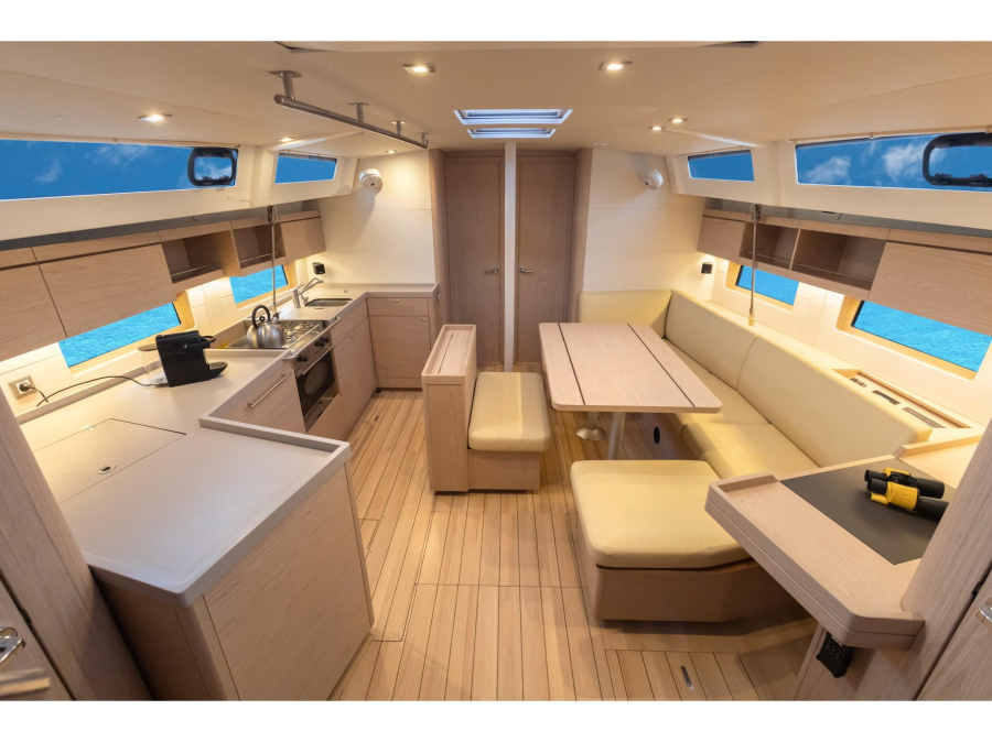 Interior image - 2