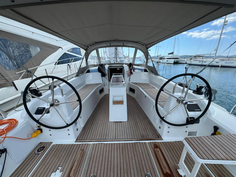 Photo #1 - Oceanis 37.1 (Felice) in Marina Kornati - 9734