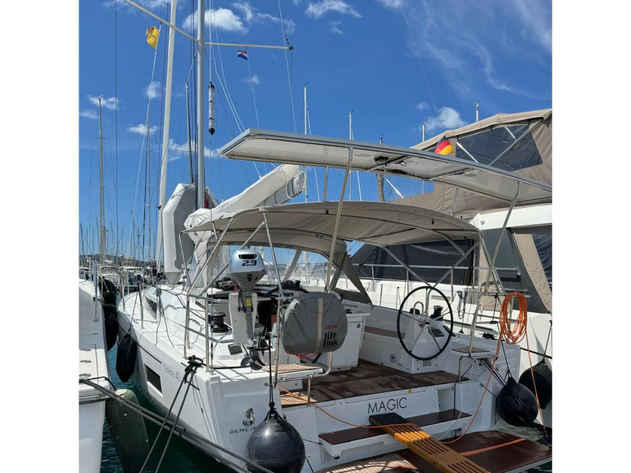 Photo #1 - Oceanis 40.1 (Magic) in Marina Kornati - 9728