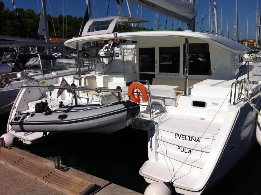 Photo #1 - Lagoon 400 S2 (Evelina) en Marina Medulin - 17208