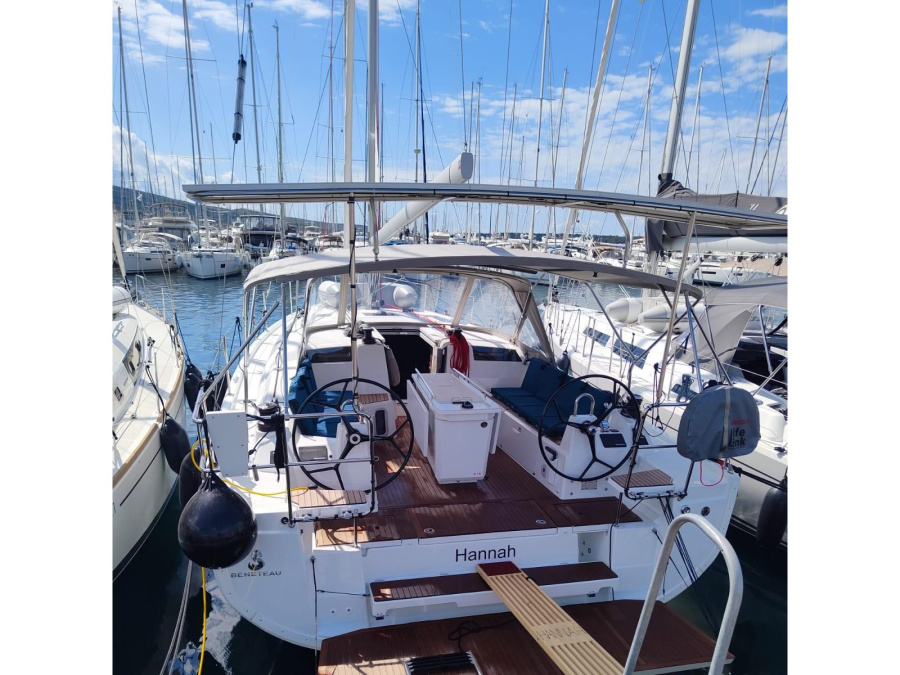 Photo #1 - Oceanis 40.1 (Hannah) in Marina Punat - 9703