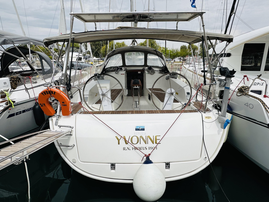 Photo #1 - Bavaria Cruiser 41 (S/Y Yvonne) in Alimos Marina - 24712