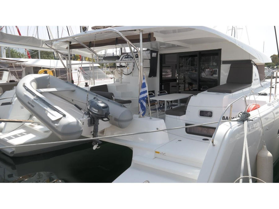 Photo #1 - Lagoon 42 (Barchetta III) en Marina Zeas - 9058
