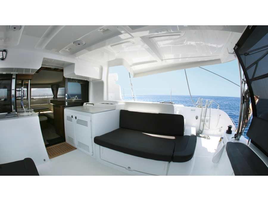 Photo #1 - Lagoon 46 (Barchetta IV) in Marina Zeas - 13734