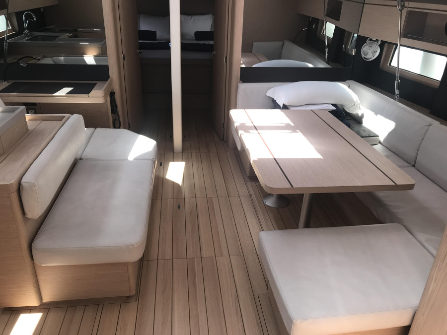Interior image - 2