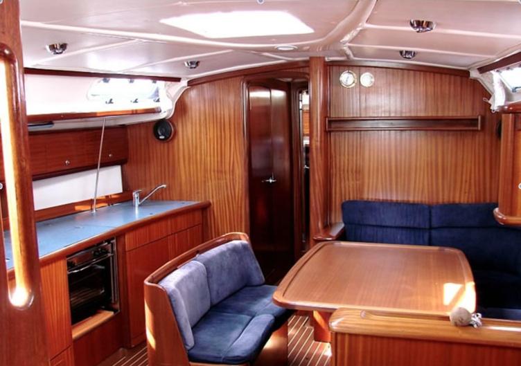 Interior image - 2