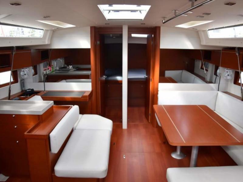 Interior image - 1