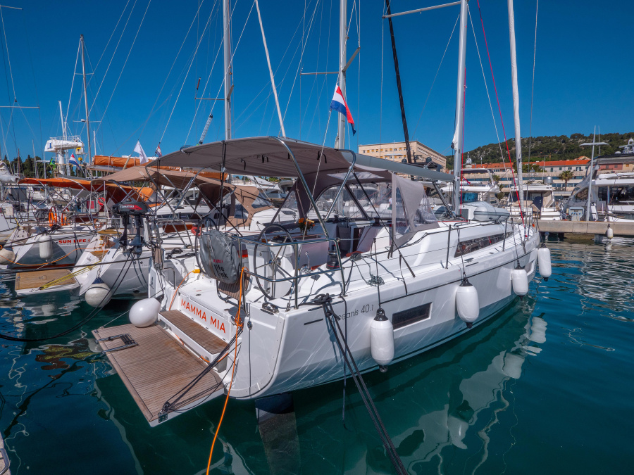 Photo #1 - Oceanis 40.1 (MAMMA MIA) in ACI Marina - 10663