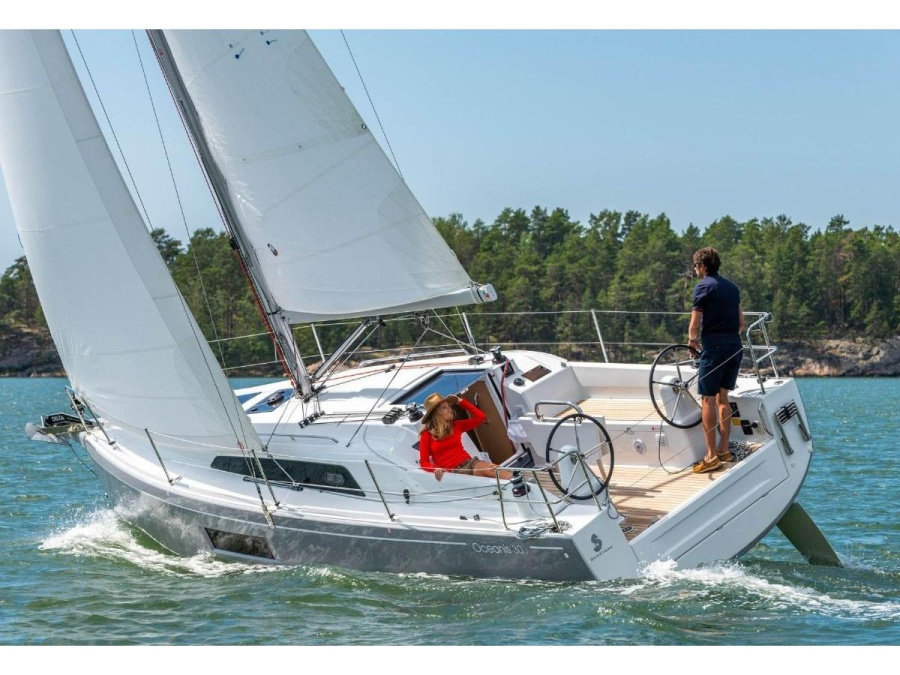 Photo #1 - Oceanis 30.1 (Carina) in Cala dei Sardi - 11117