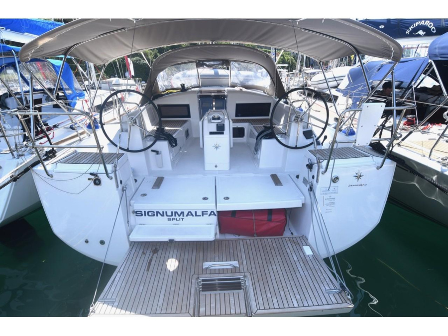 Photo #1 - Sun Odyssey 440 (Signum Alfa) in ACI Marina - 11158