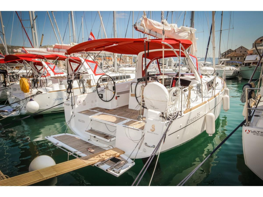 Photo #1 - Oceanis 35 (MALA LUNA) en ACI Marina - 7742