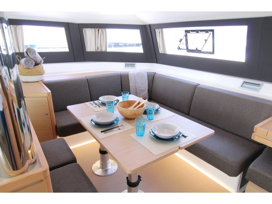Interior image - 2